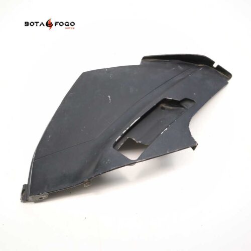 Tapa IZQ    Aprilia Sportcity 125 200 2004-2010 P3A0494 108359 IZQ